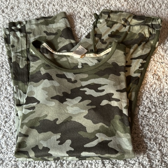 Lucky Brand women’s pajamas size medium - Picture 3 of 8